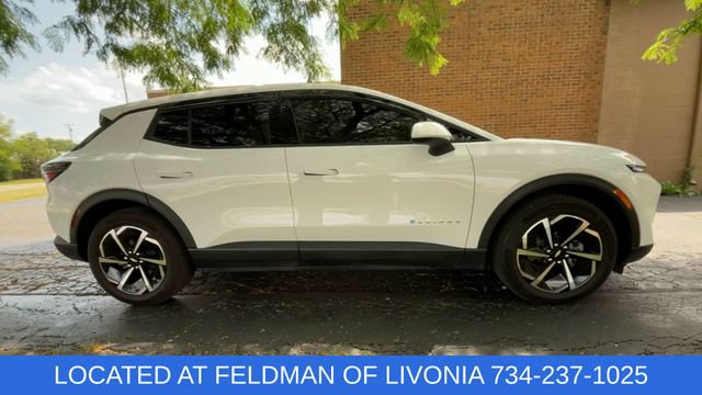 Certified 2025 Chevrolet Equinox EV LT FWD image 9