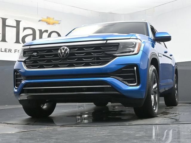 Used 2024 Volkswagen Atlas Cross Sport SEL R-Line AWD/4WD image 57
