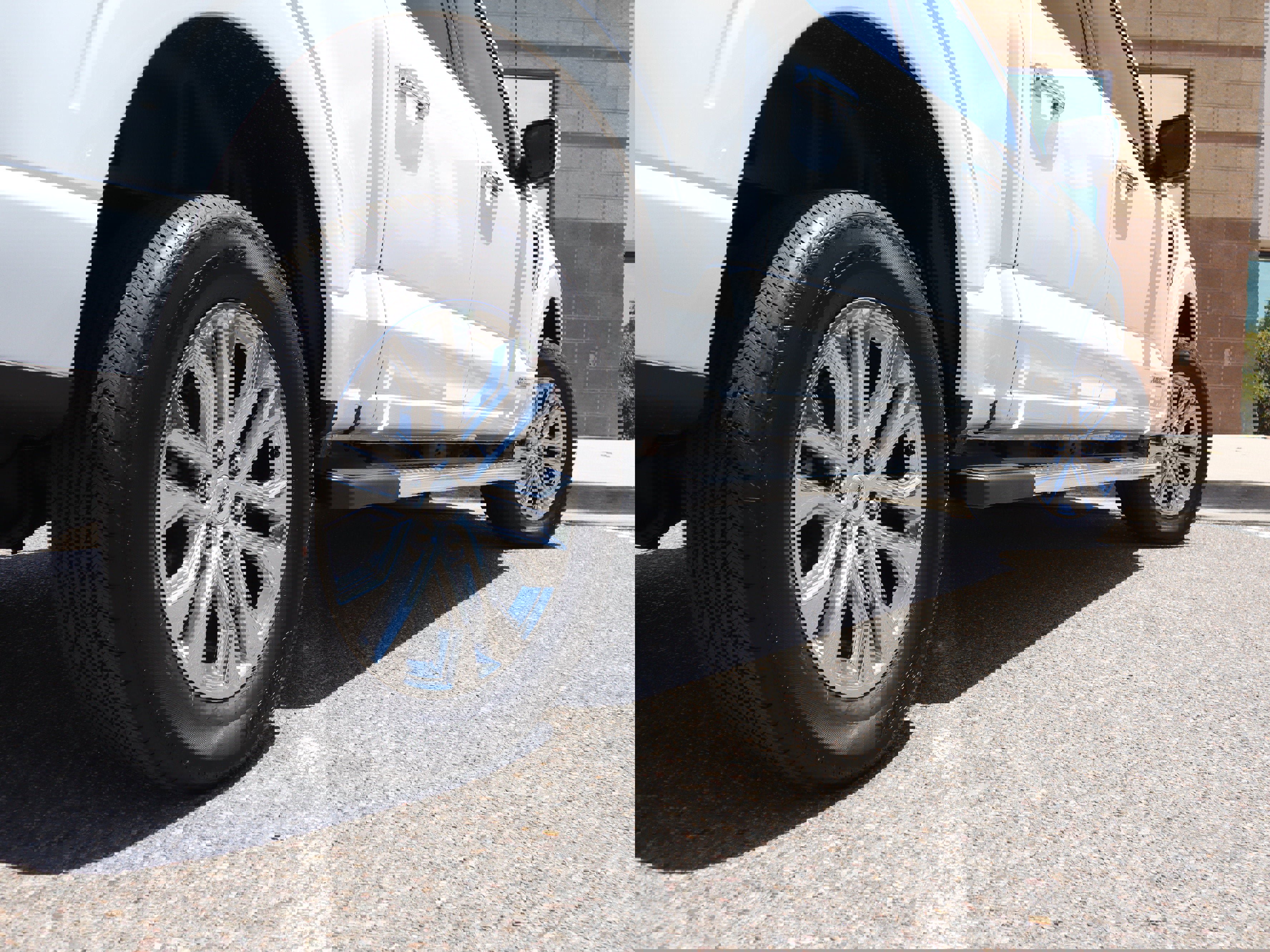 New 2025 Ford F150 Lariat w/ Equipment Group 502A High image 11