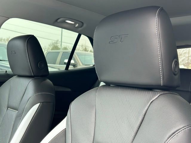 New 2026 Buick Envision Sport Touring image 33