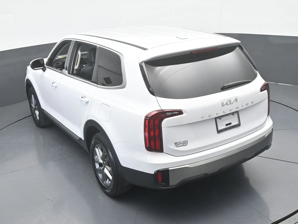 Used 2025 Kia Telluride LX FWD image 52