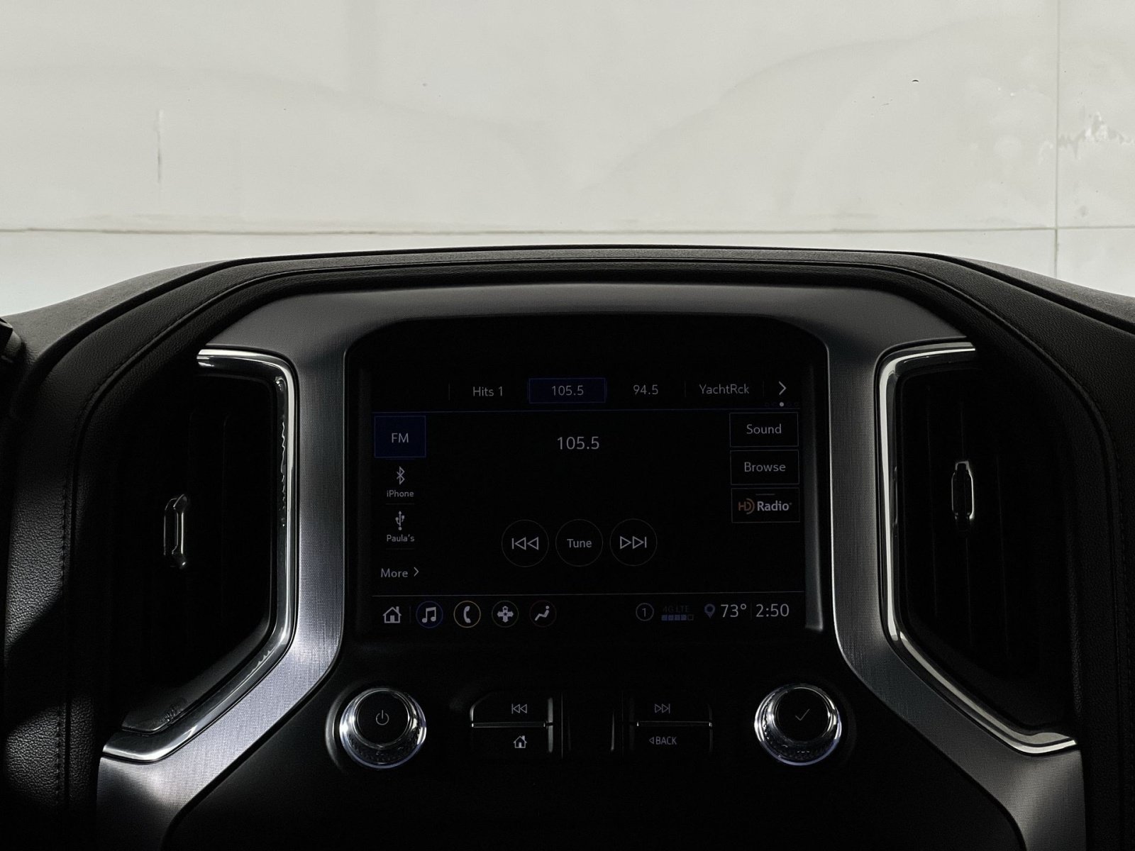 Used 2020 GMC Sierra 1500 SLT w/ SLT Convenience Package AWD/4WD image 18