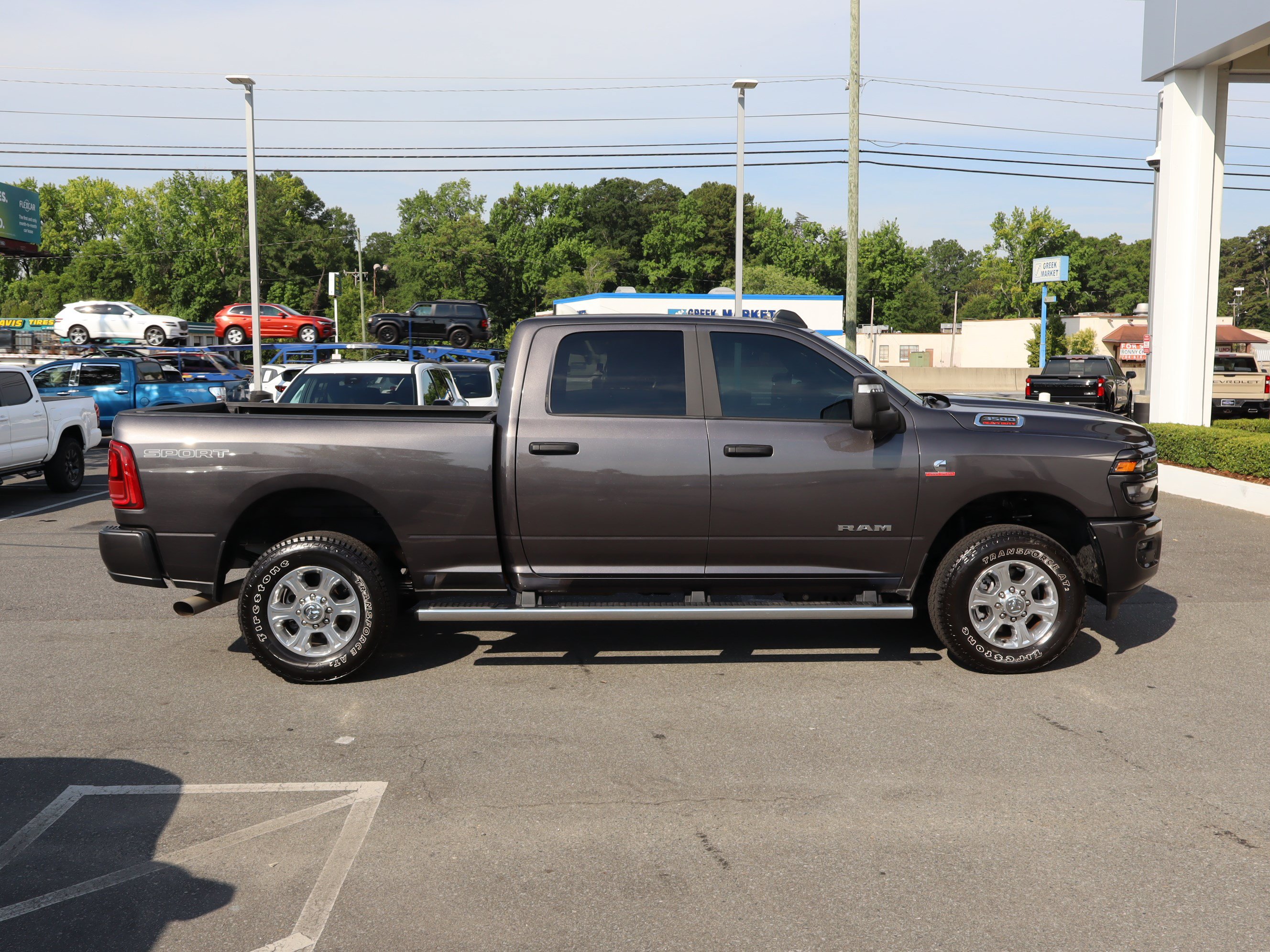 Used 2025 RAM 3500 Big Horn AWD/4WD image 12