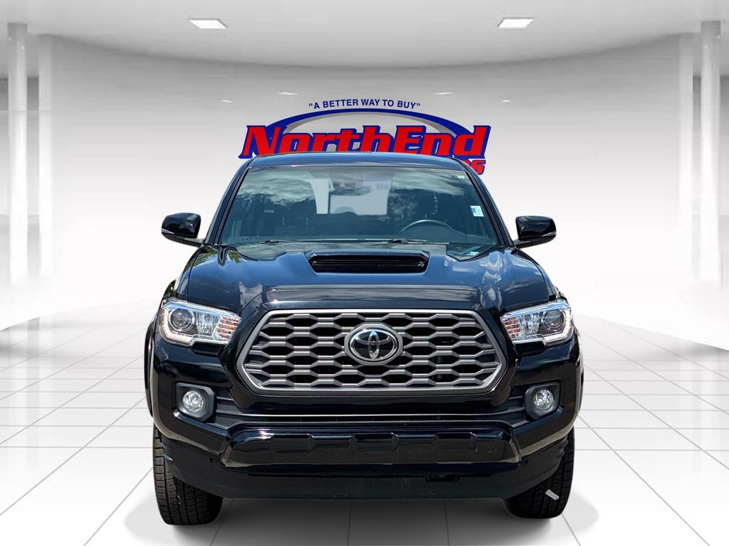 Used 2021 Toyota Tacoma 4x4 Double Cab w/ Tacoma SR5 Package image 2
