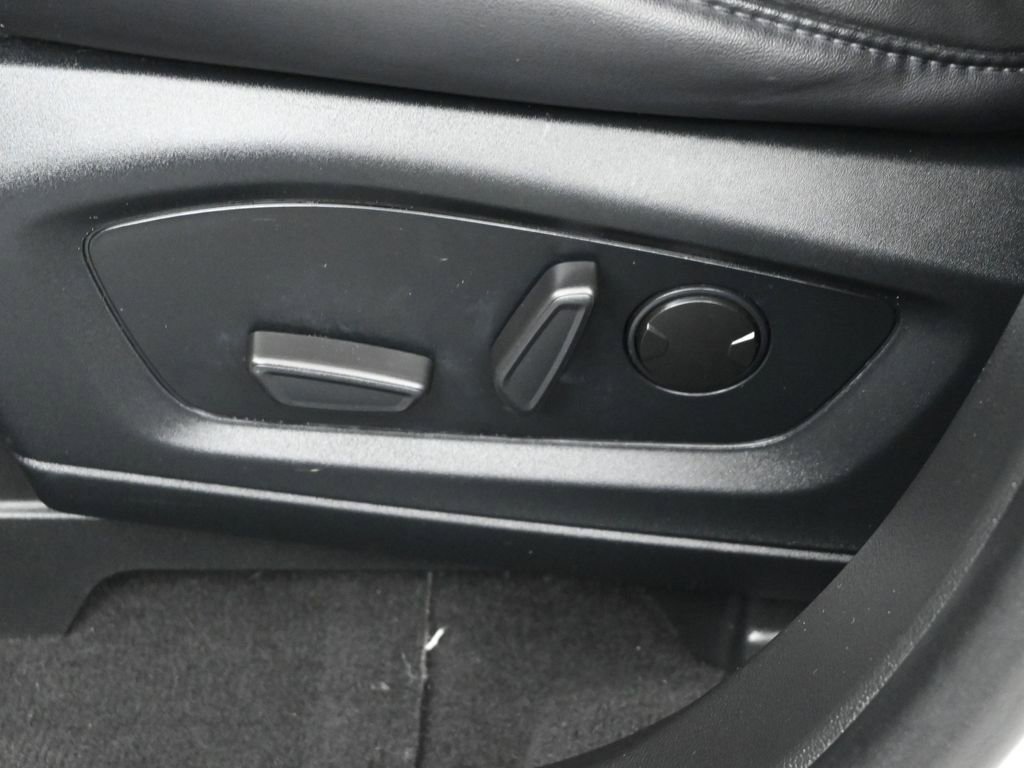 Certified 2023 Ford Explorer XLT w/ Equipment Group 202A image 12