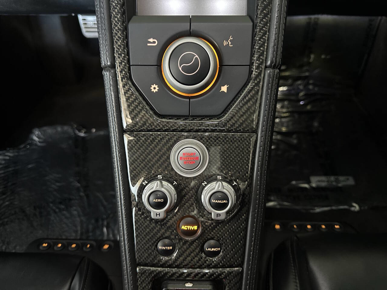 Used 2015 McLaren 650S Spider image 27