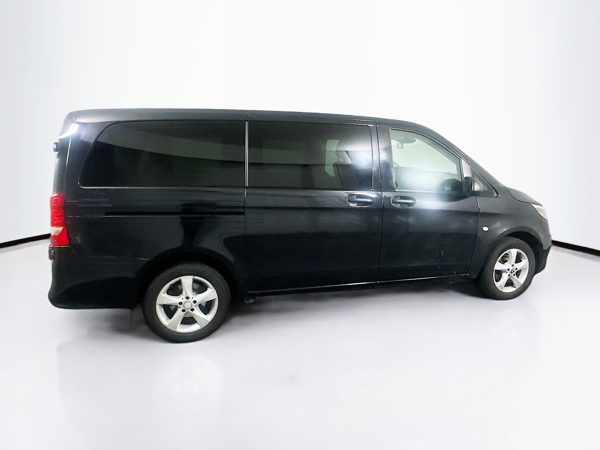 Used 2020 Mercedes-Benz Metris Passenger image 10