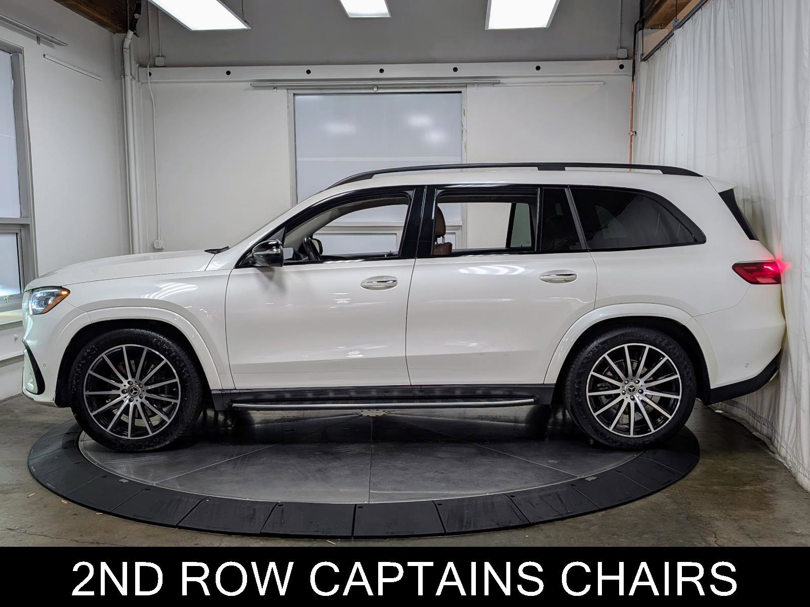 Used 2024 Mercedes-Benz GLS 450 4MATIC w/ Pinnacle Trim Package image 6