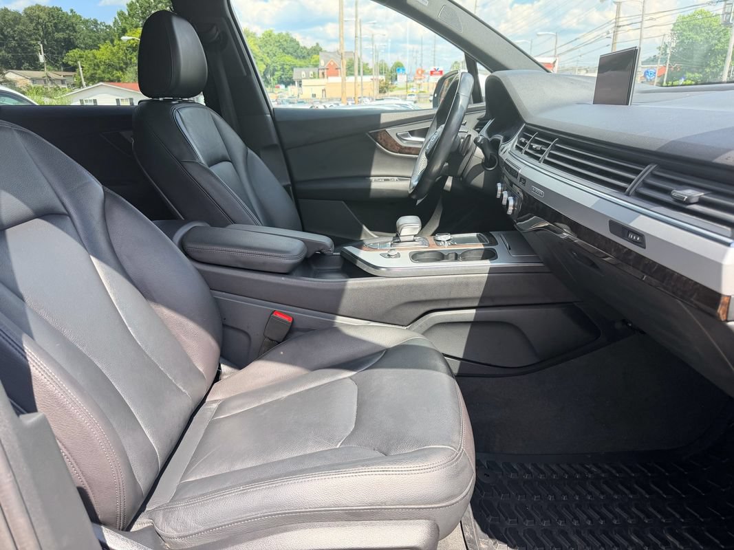 Used 2018 Audi Q7 2.0T Premium Plus AWD/4WD image 17