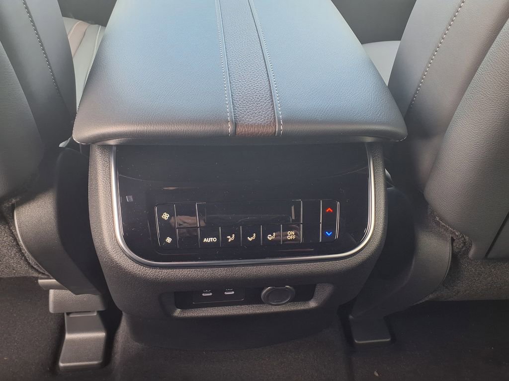 New 2026 Nissan Armada SL w/ Captain's Chari Seat Package image 43