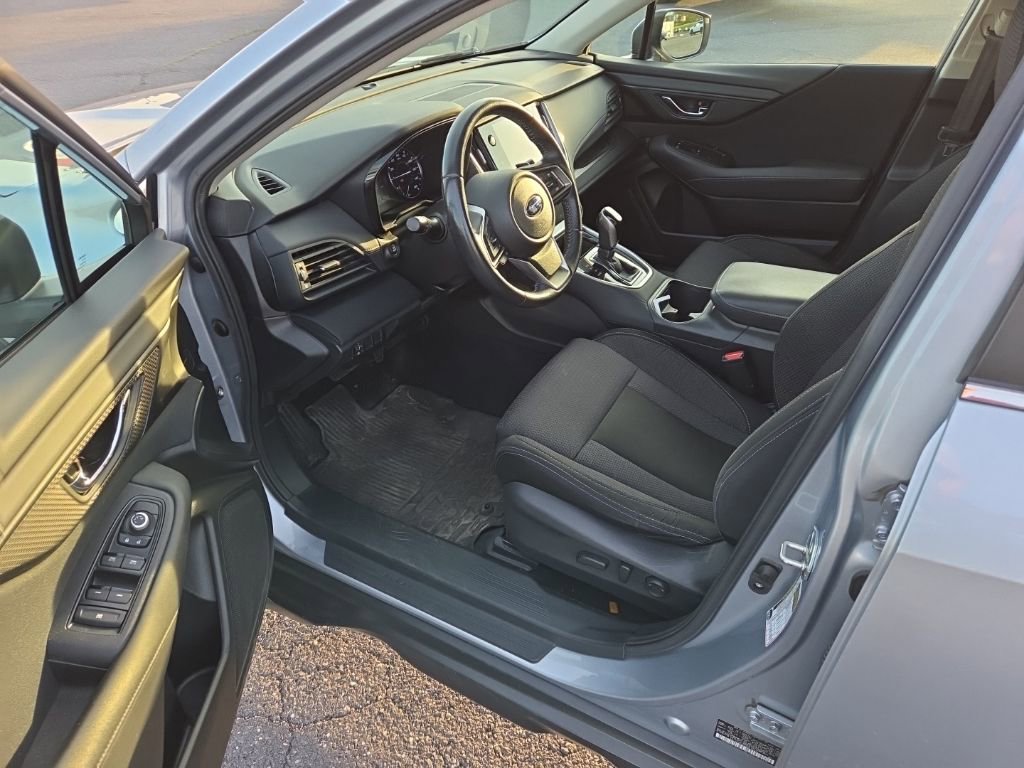 Used 2021 Subaru Outback Premium image 9