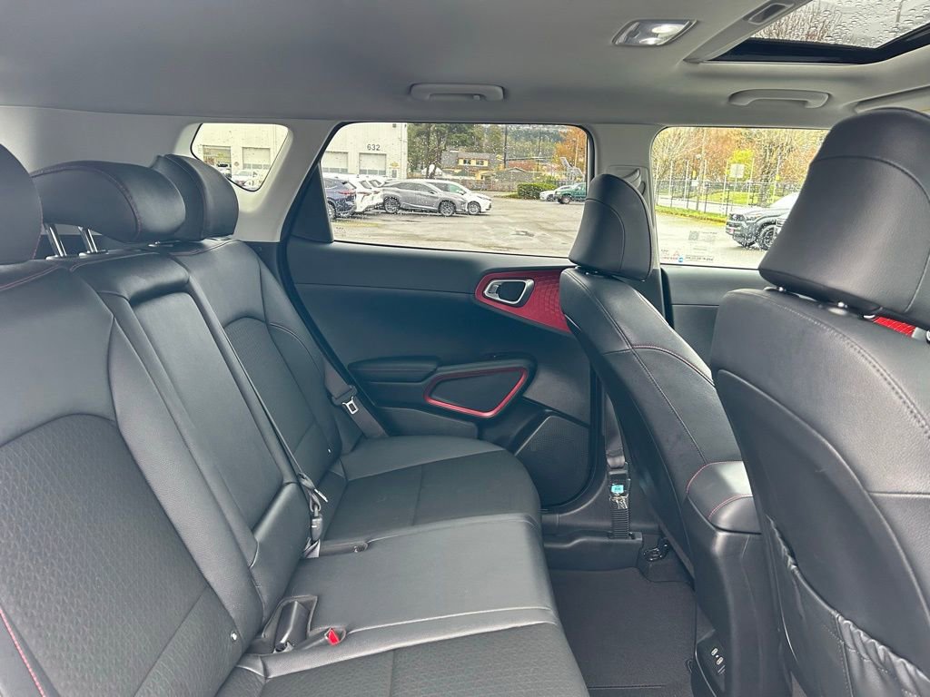 Used 2023 Kia Soul GT-Line image 14