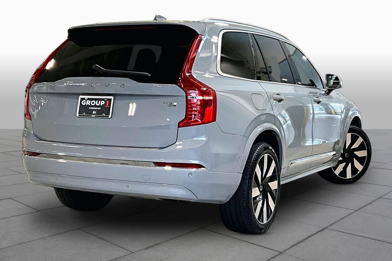 Used 2025 Volvo XC90 T8 Plus w/ Protection Package AWD/4WD image 13
