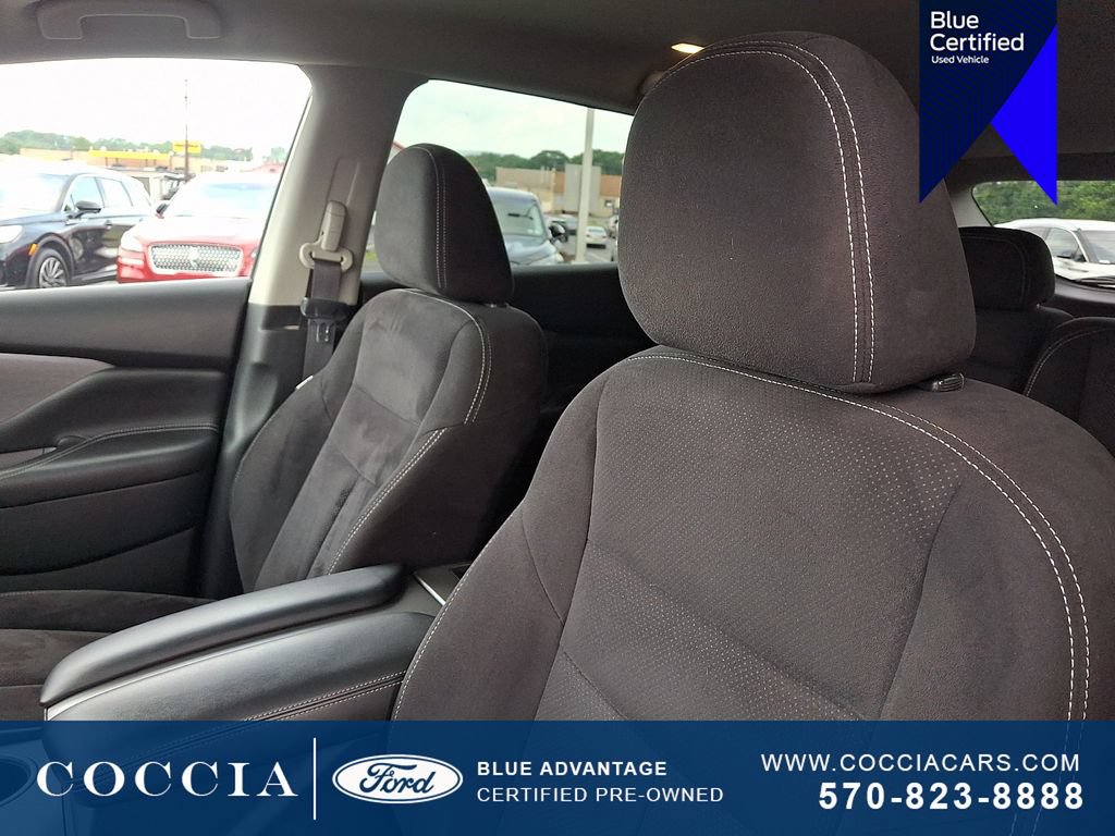 Used 2019 Nissan Murano S AWD/4WD image 14