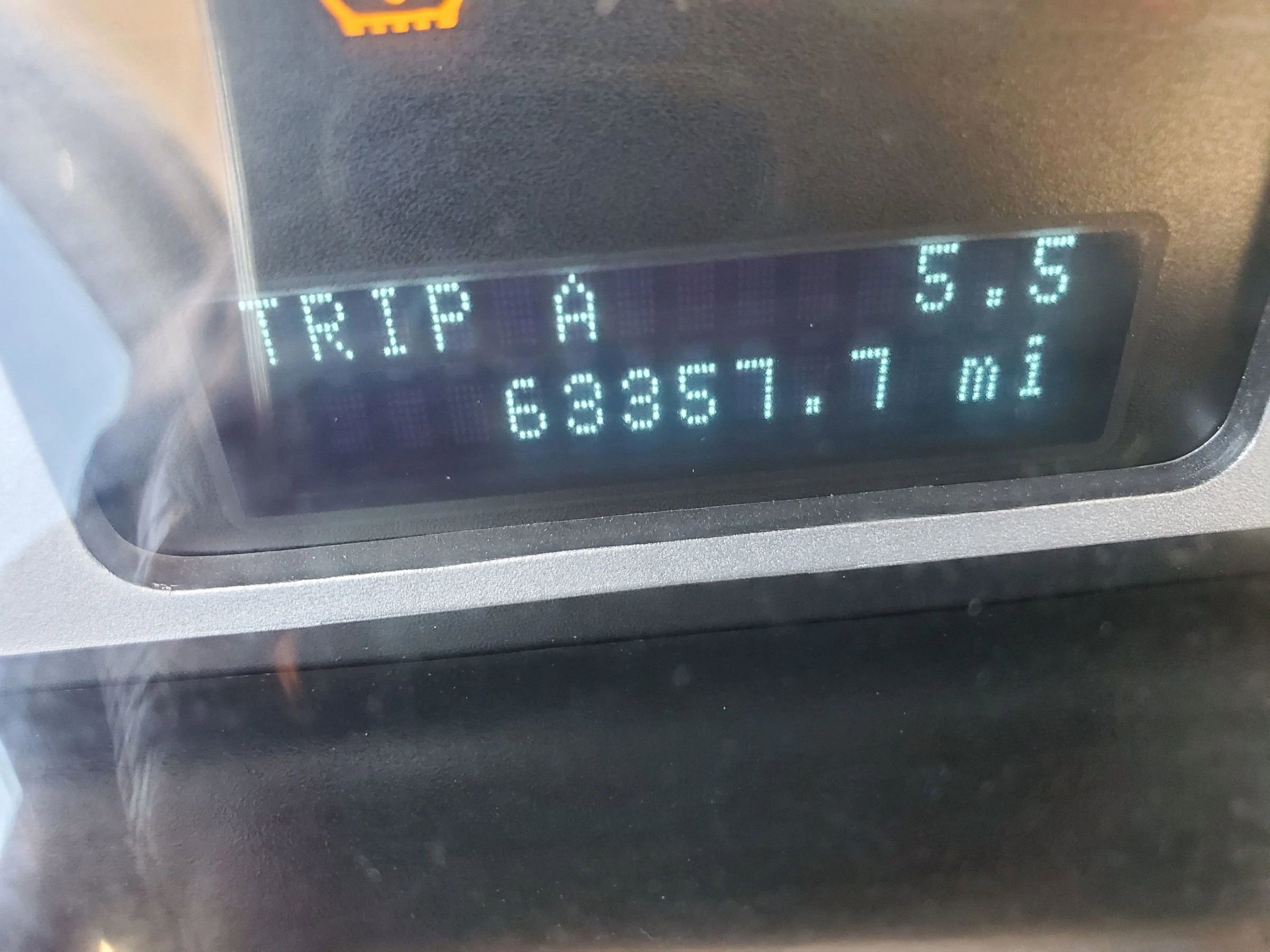 Used 2010 Mercury Mariner Premier image 34