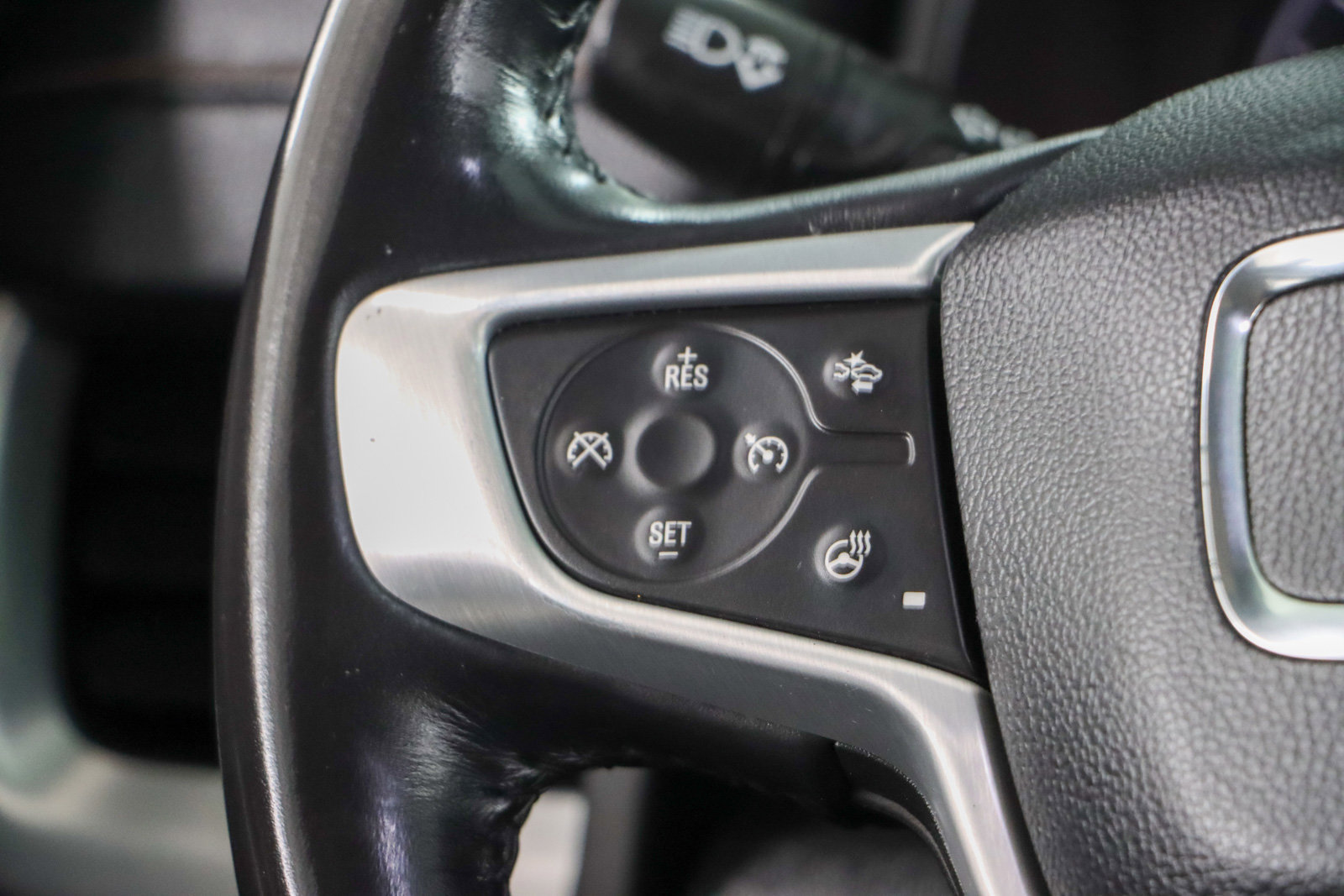 Used 2019 GMC Terrain SLT w/ Preferred Package image 11