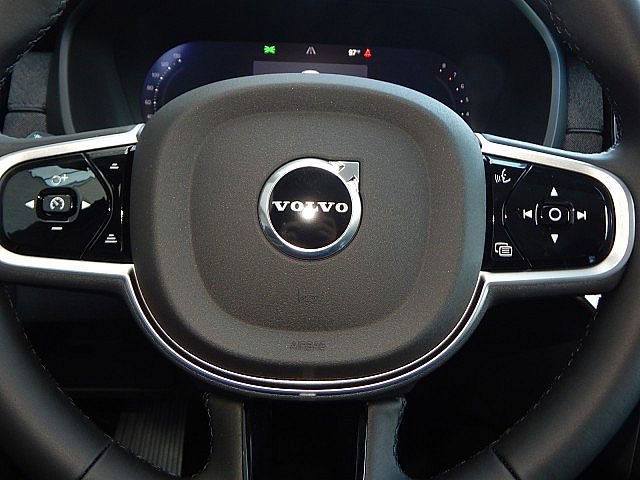 New 2026 Volvo XC90 B6 Plus w/ Protection Package image 23