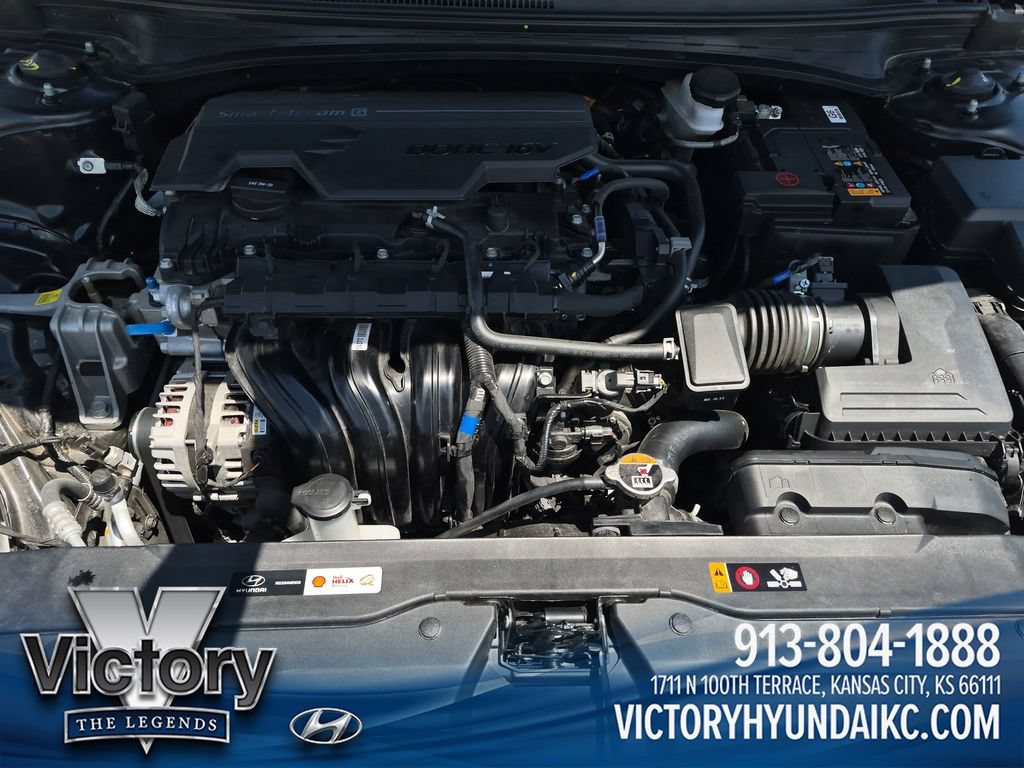 Used 2025 Hyundai Elantra Limited FWD image 22