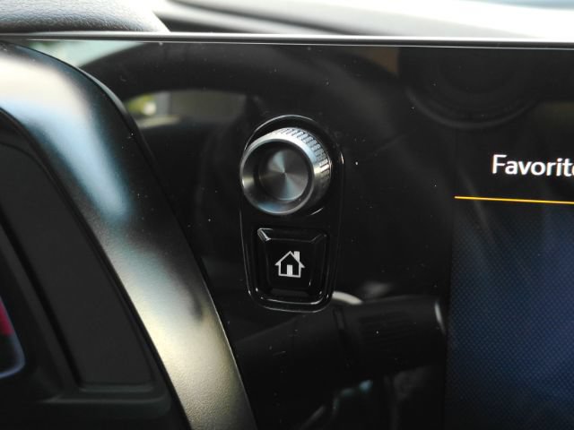 Used 2021 Chevrolet Corvette Stingray Convertible w/ Z51 Performance Package RWD image 40