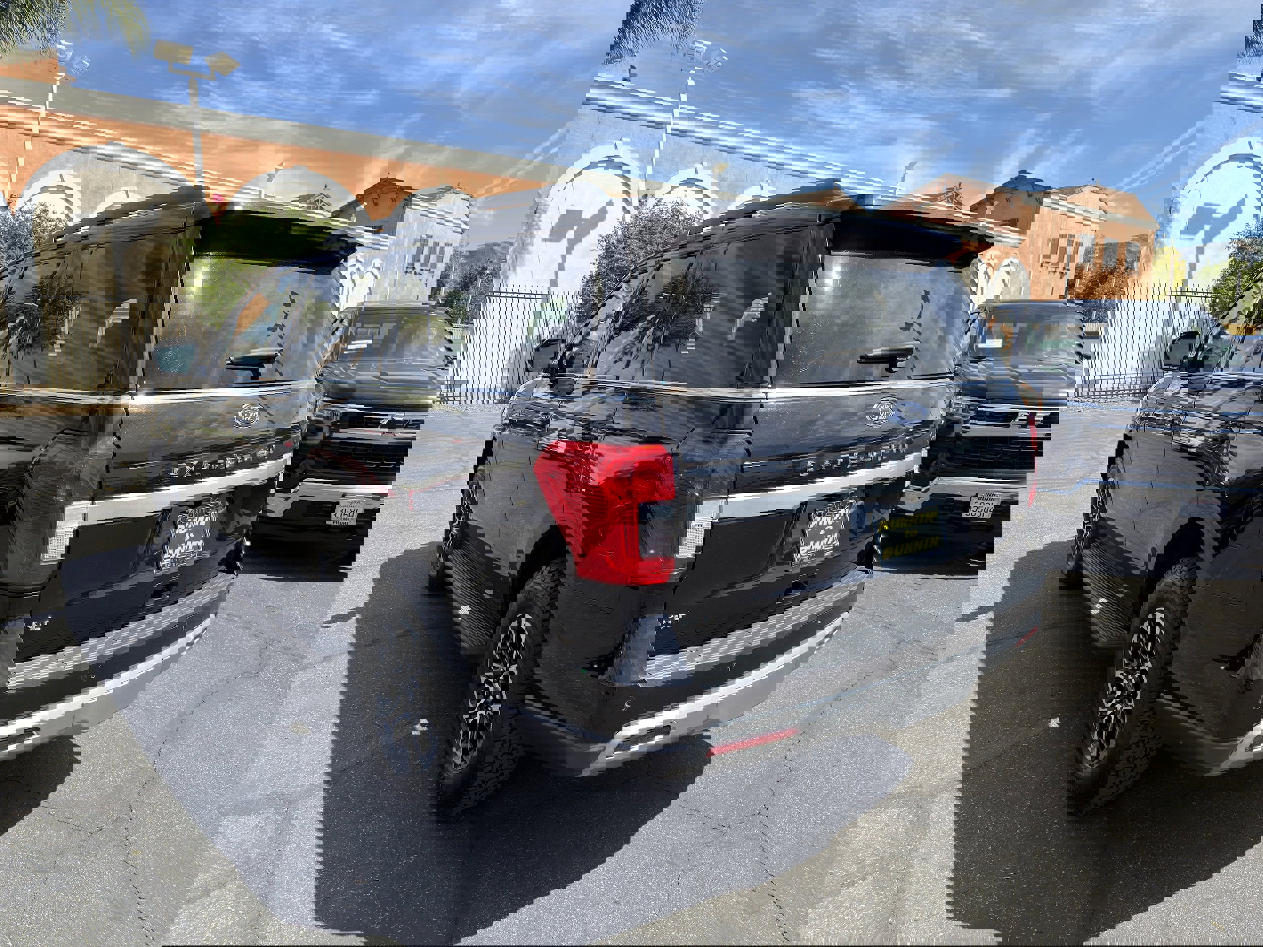 Used 2024 Ford Expedition XLT AWD/4WD image 6