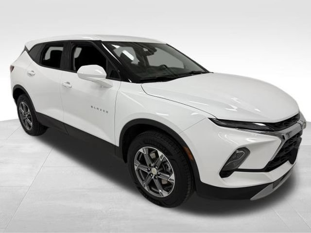 Certified 2025 Chevrolet Blazer LT AWD/4WD image 5