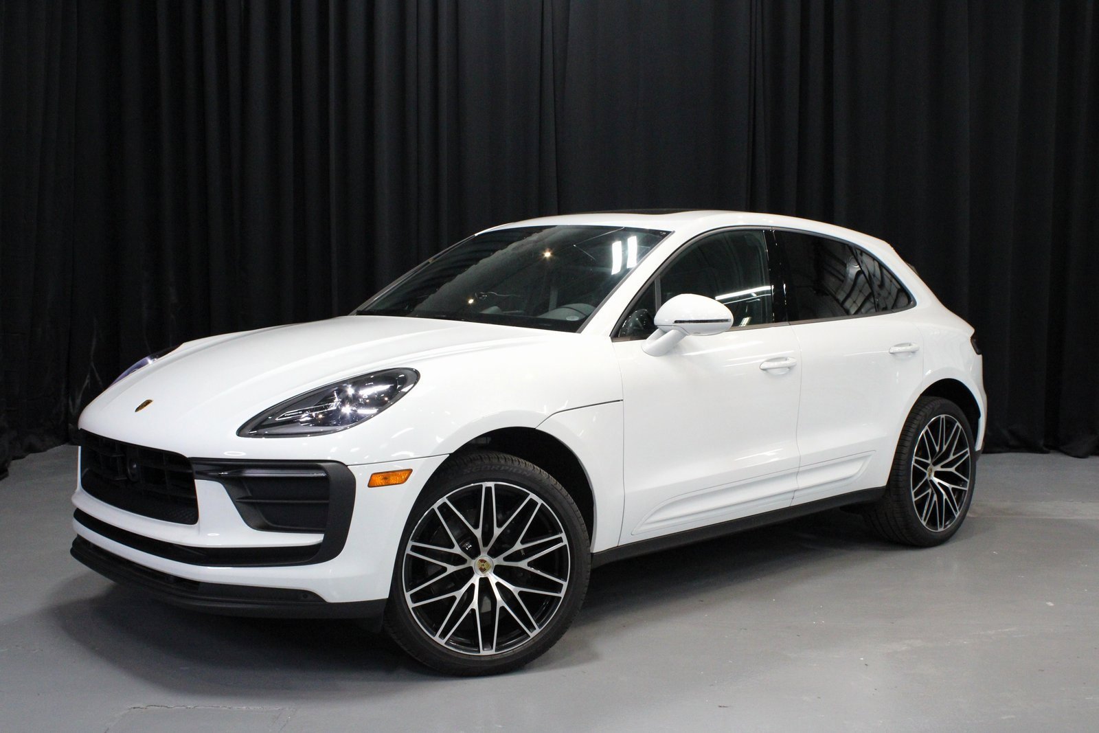 Certified 2024 Porsche Macan