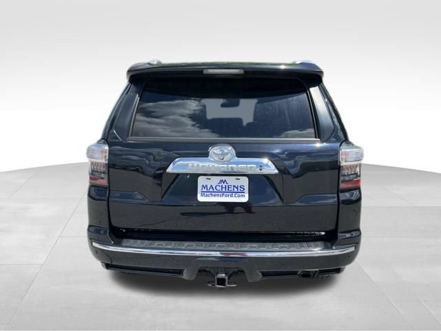 Used 2022 Toyota 4Runner Limited AWD/4WD image 6