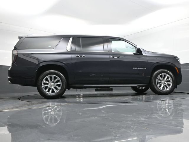 New 2026 Chevrolet Suburban Premier w/ Sun And Tow Package AWD/4WD image 32