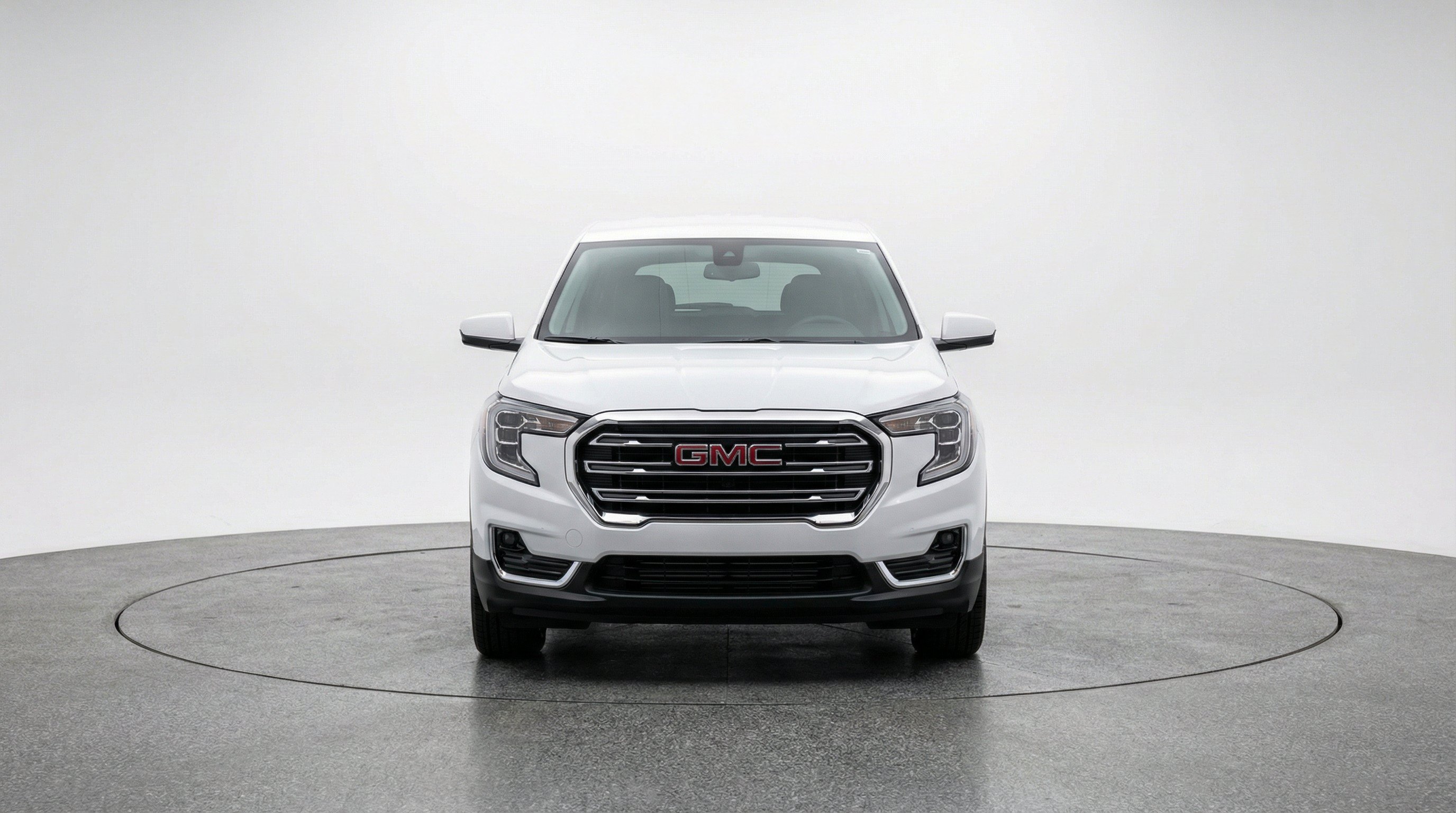 Used 2024 GMC Terrain SLE FWD image 2