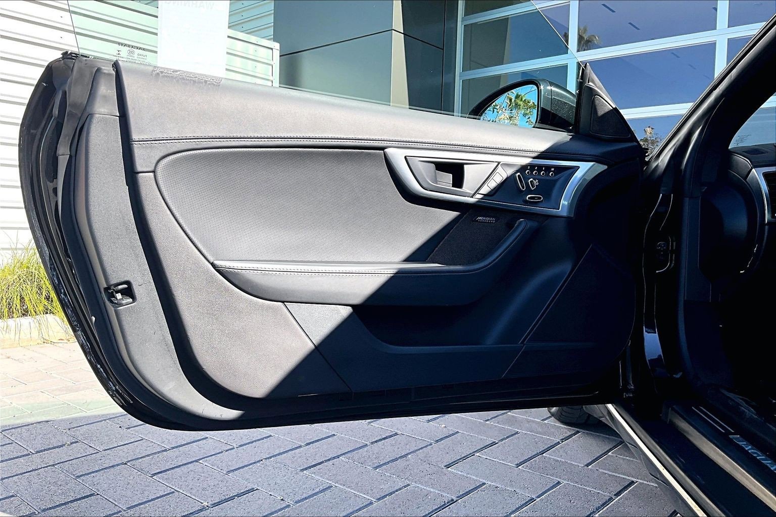 Used 2022 Jaguar F-TYPE Coupe image 23