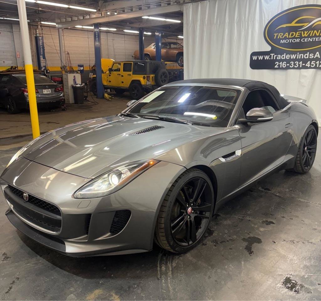 Used 2017 Jaguar F-TYPE Convertible RWD image 8