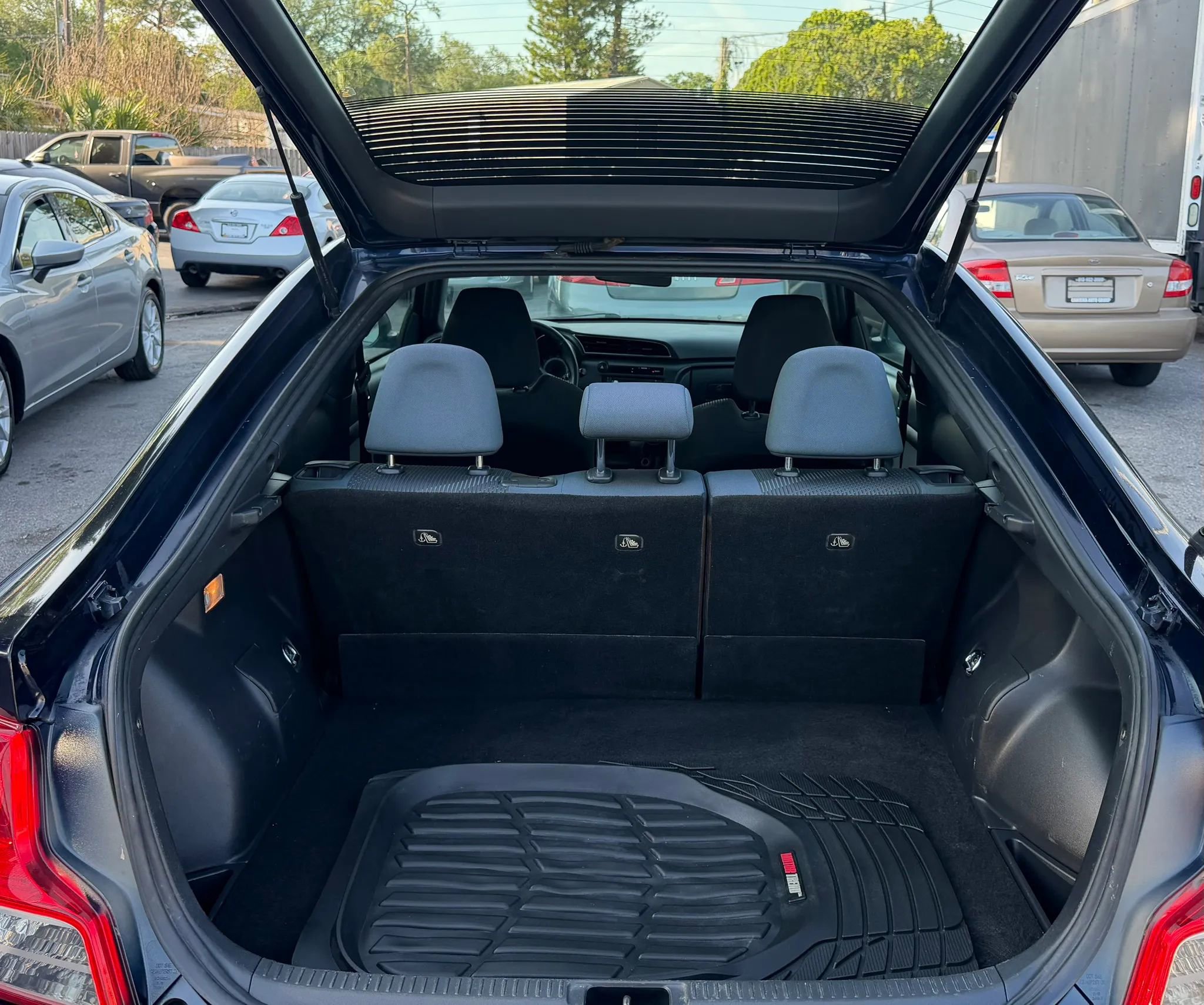 Used 2011 Scion tC FWD image 9