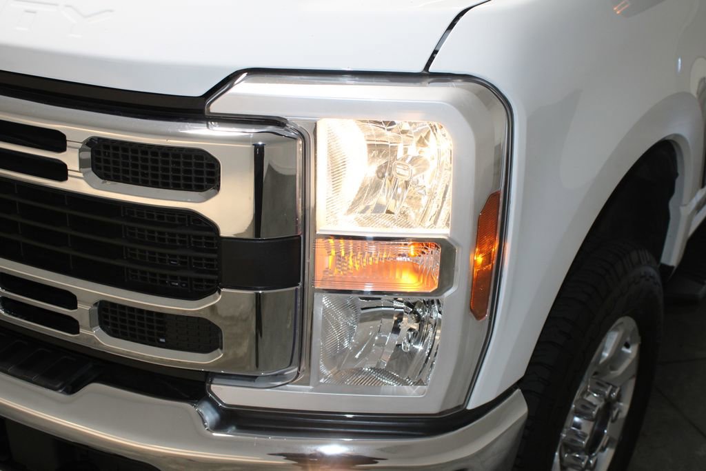 Used 2024 Ford F250 XLT image 56
