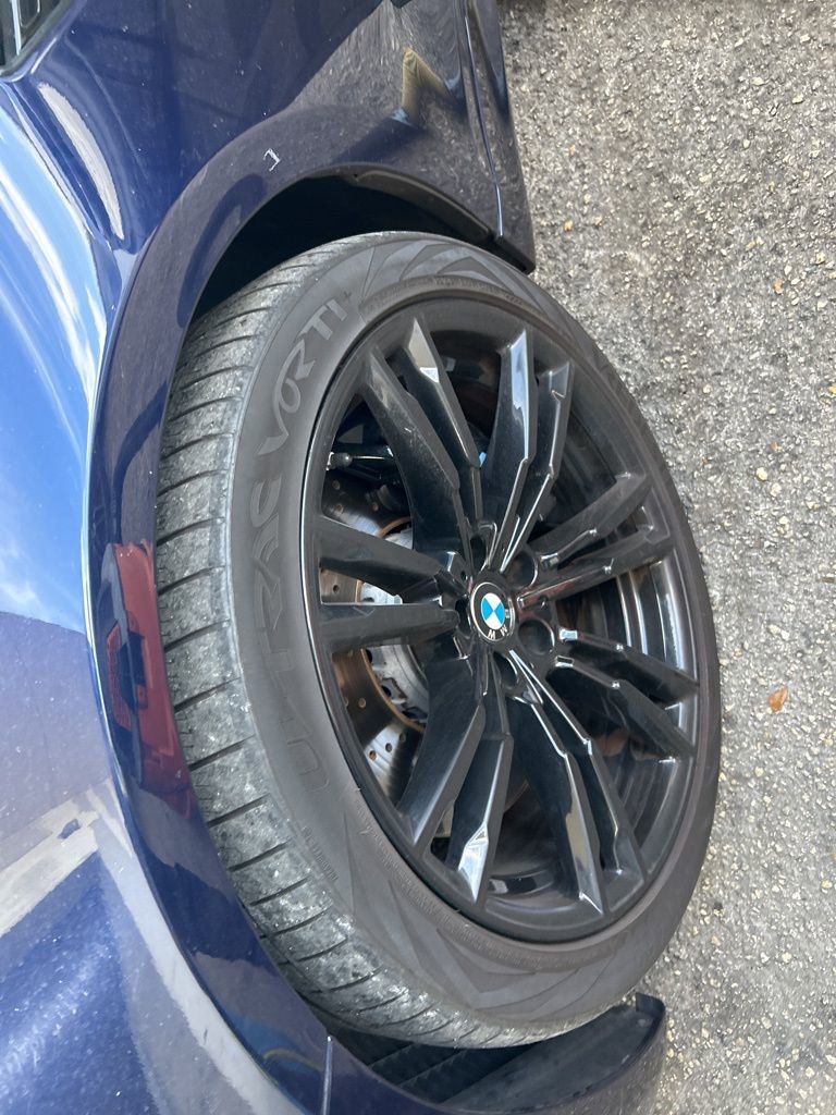 Used 2022 BMW M5 w/ Executive Package image 2