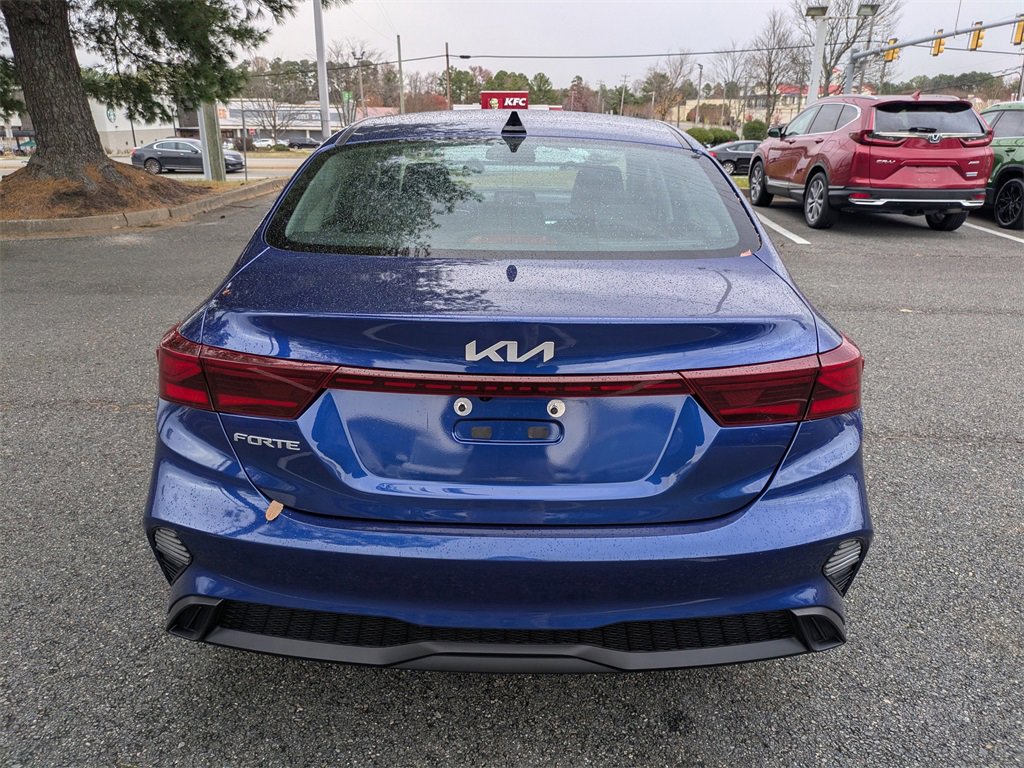 Used 2023 Kia Forte LXS w/ LXS Technology Package image 5