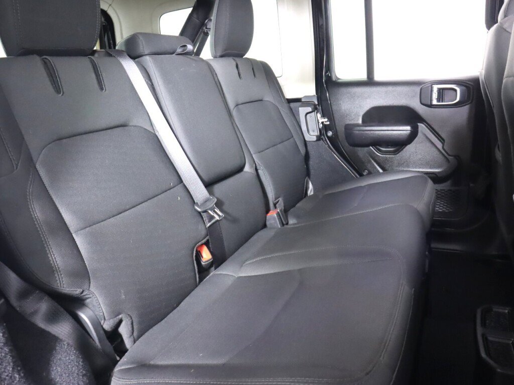 Used 2023 Jeep Wrangler Unlimited w/ Cold Weather Group AWD/4WD image 40