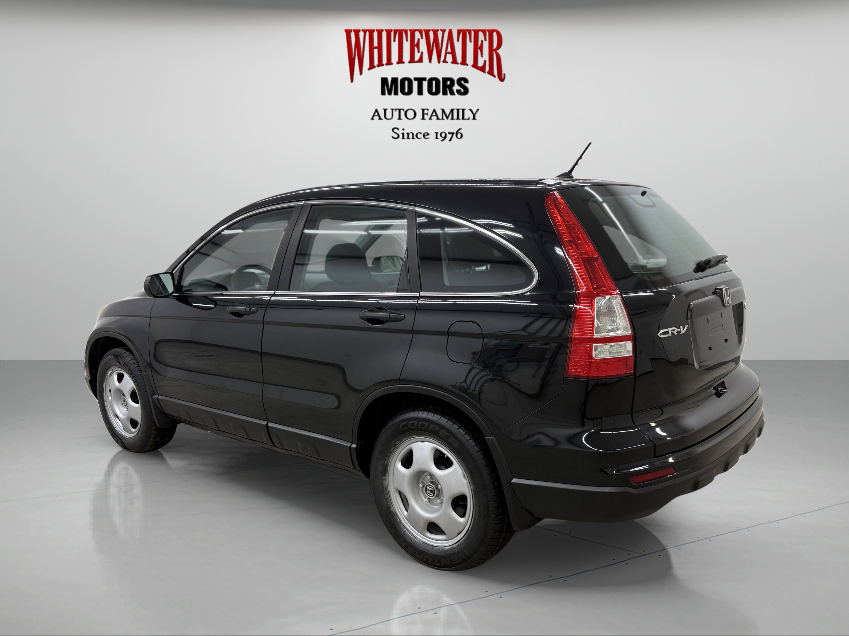 Used 2010 Honda CR-V LX image 2