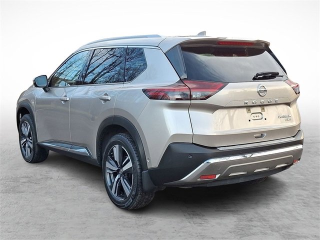 Used 2021 Nissan Rogue Platinum image 4