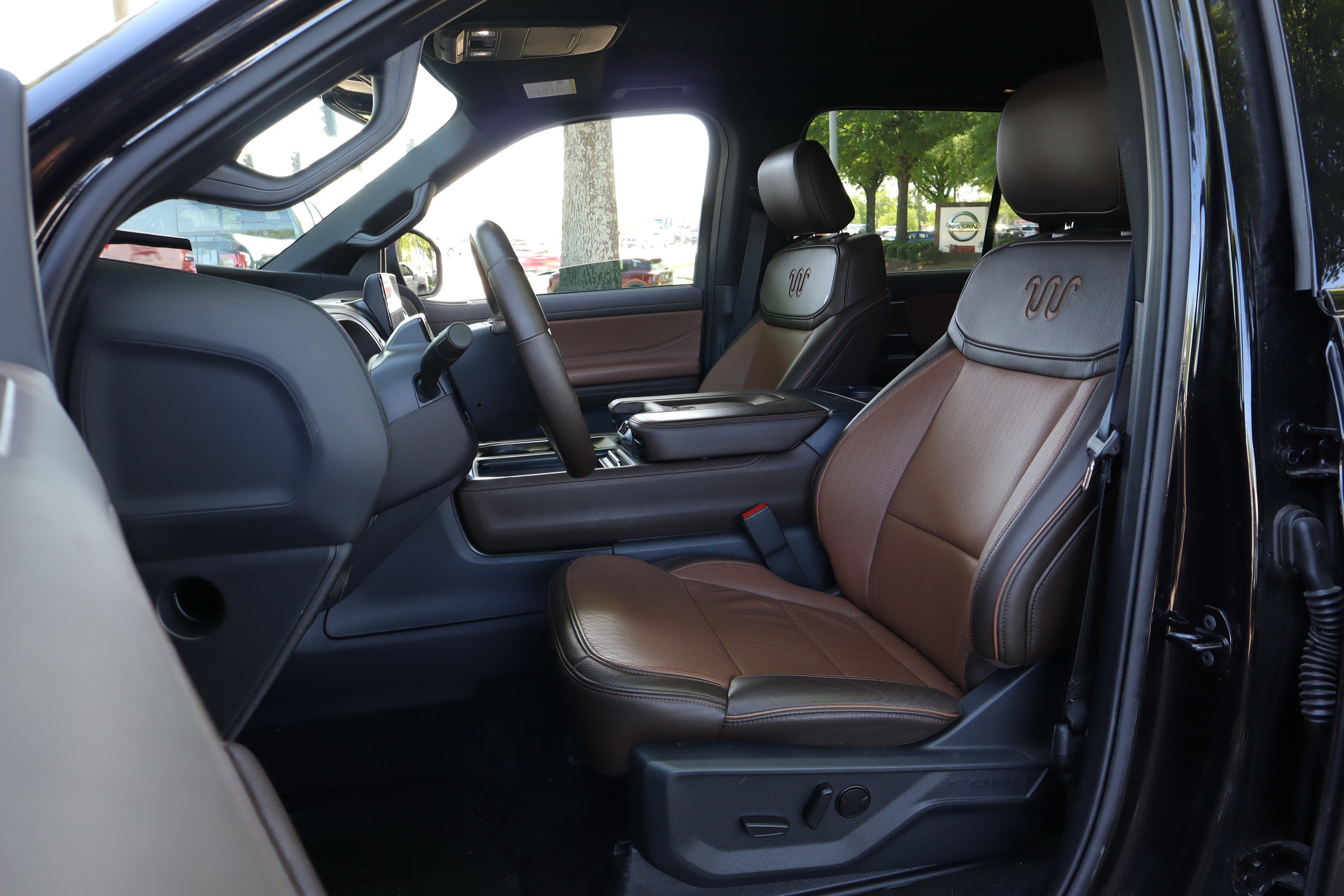 Used 2025 Ford Expedition Max King Ranch AWD/4WD image 9