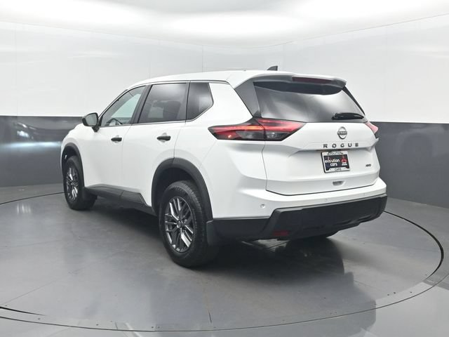Used 2025 Nissan Rogue S AWD/4WD image 27