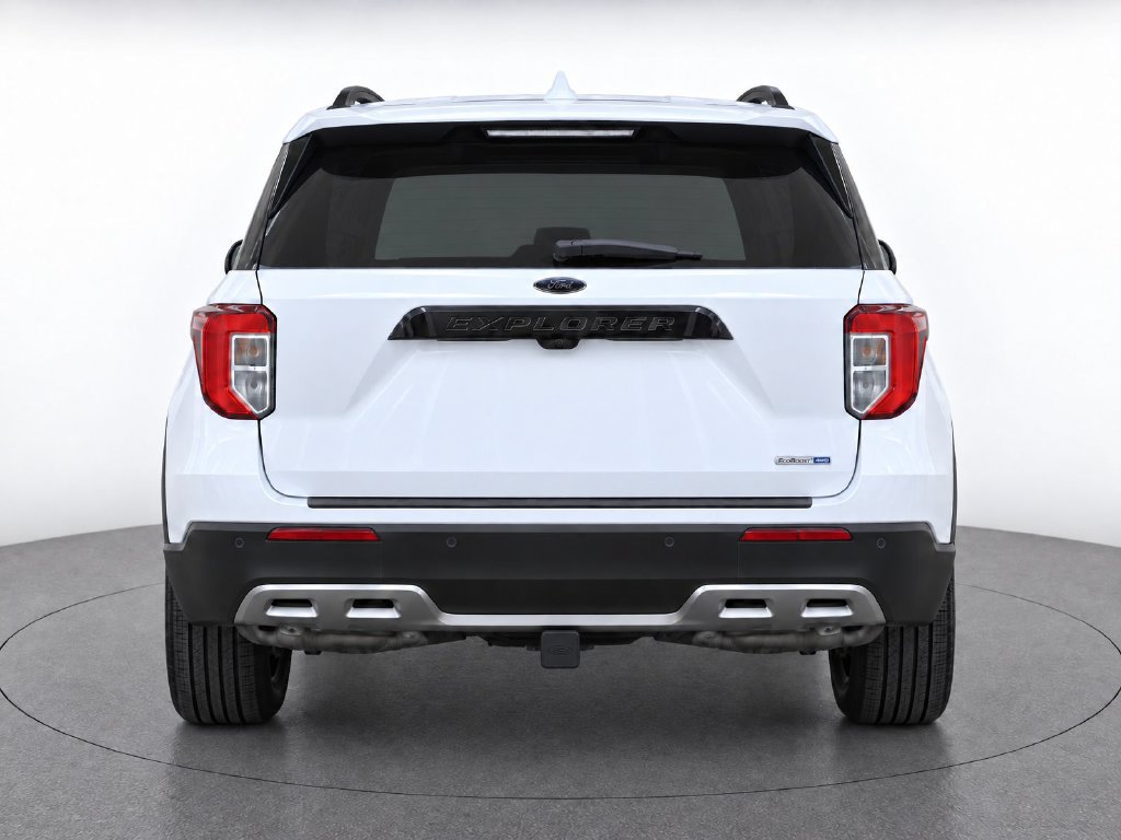 Used 2020 Ford Explorer XLT w/ Equipment Group 202A AWD/4WD image 7