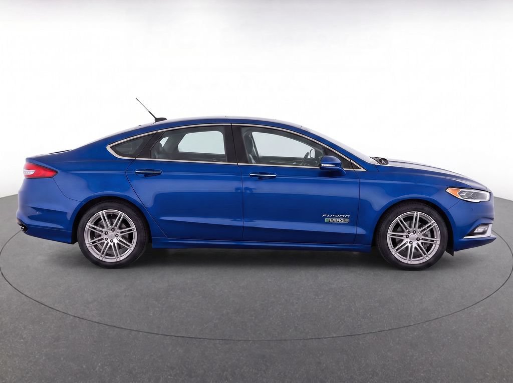 Used 2017 Ford Fusion Energi Titanium FWD image 11