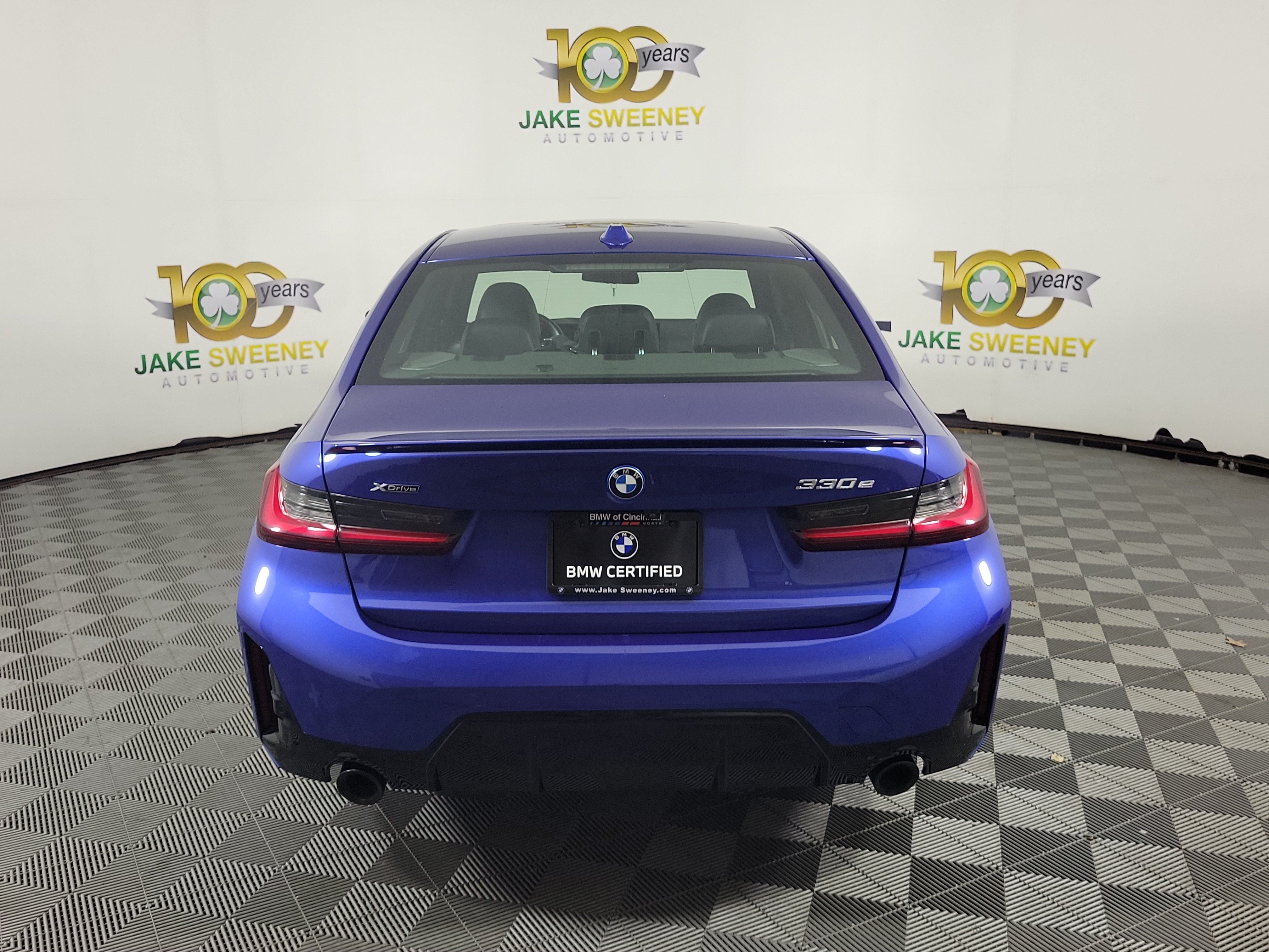 Used 2023 BMW 330e xDrive w/ M Sport Package AWD/4WD image 6