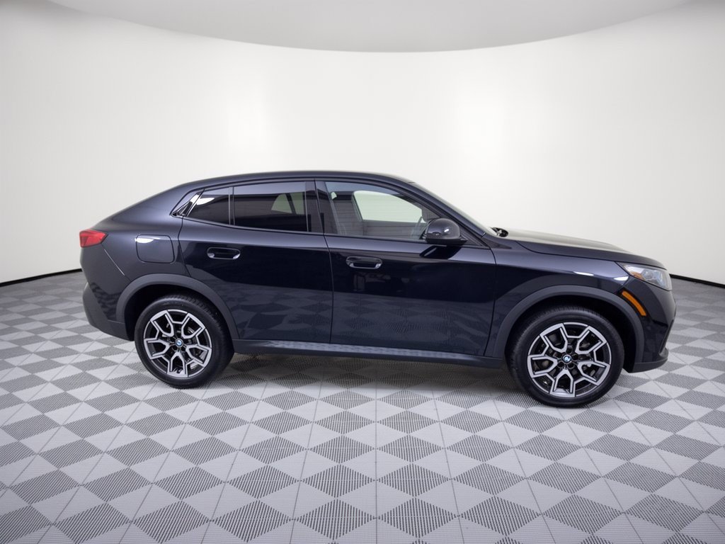 Certified 2026 BMW X2 xDrive28i w/ Technology Package AWD/4WD image 8
