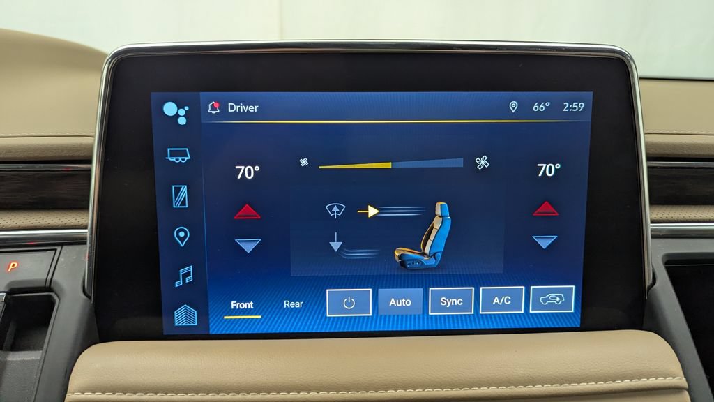 Used 2023 Chevrolet Tahoe Premier w/ Premium Package 2 AWD/4WD image 18