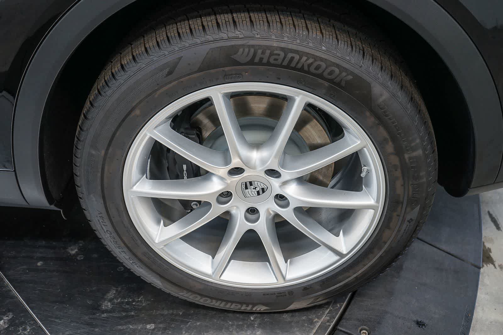 New 2026 Porsche Cayenne AWD/4WD image 13