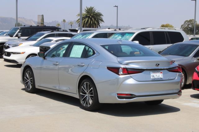 Certified 2024 Lexus ES 300h w/ Premium Package FWD image 19