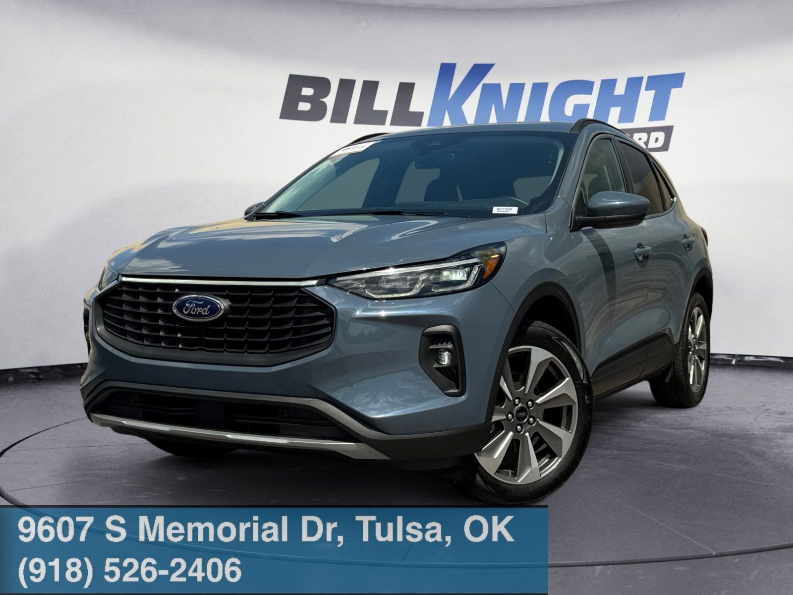 Used 2025 Ford Escape Platinum image 1