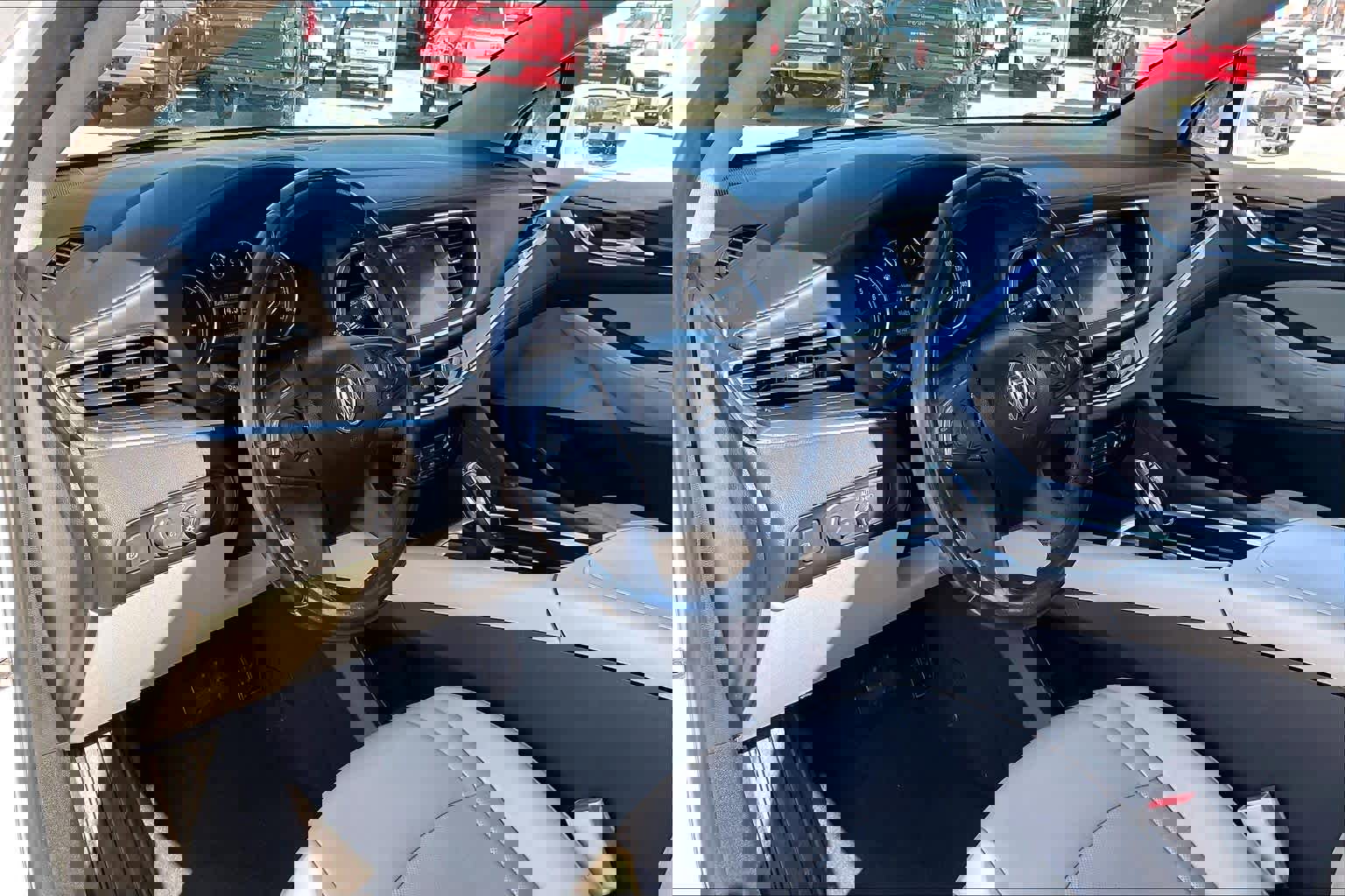 Used 2019 Buick Enclave Essence image 17