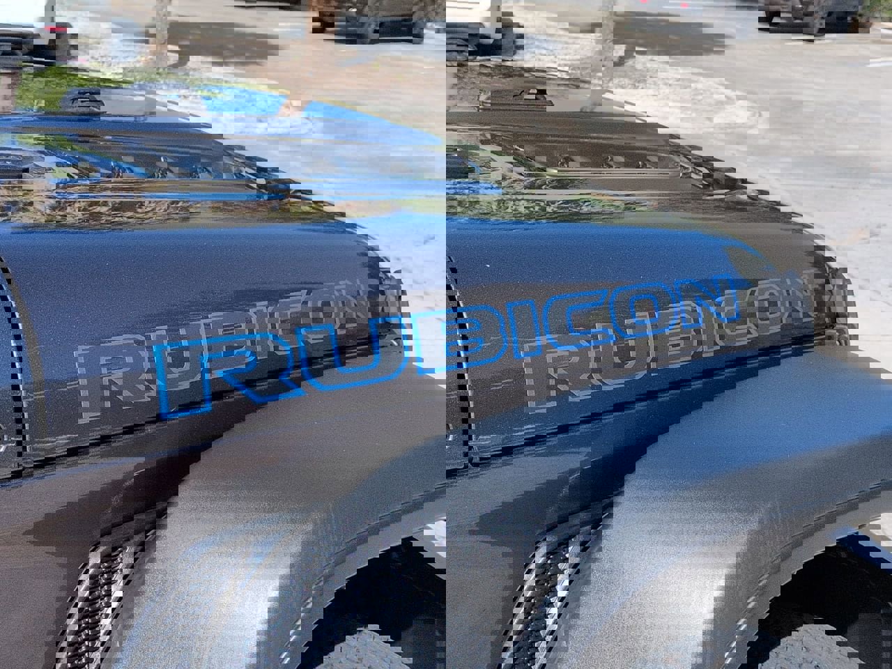 Used 2025 Jeep Wrangler Unlimited Rubicon 4xe w/ Convenience Group image 6